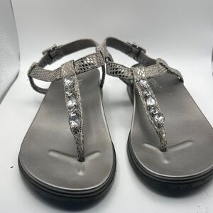 Vionic Silver Sandals with Crystal Details palm boca